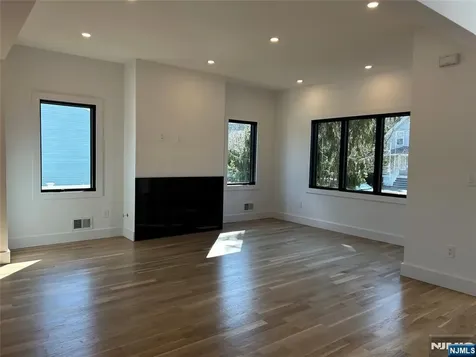 11 Columbus Avenue Closter NJ 07624