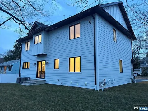 11 Columbus Avenue Closter NJ 07624