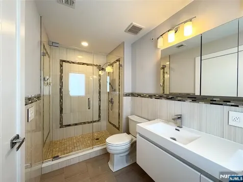 150 Cedar Street Fort Lee NJ 07024