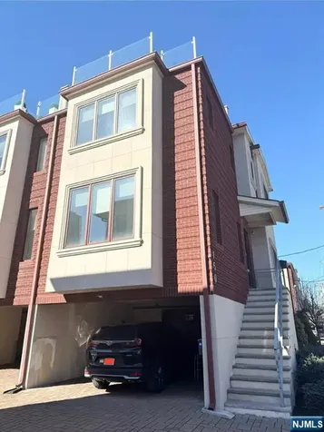 150 Cedar Street Fort Lee NJ 07024