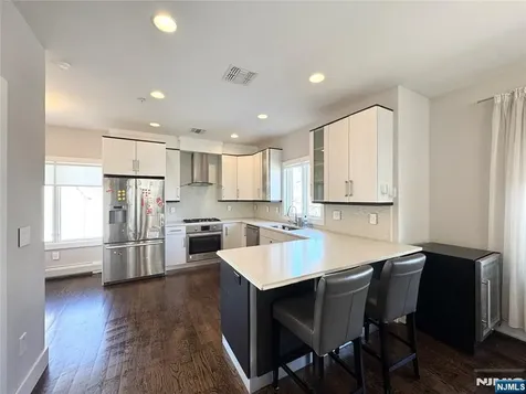 150 Cedar Street Fort Lee NJ 07024