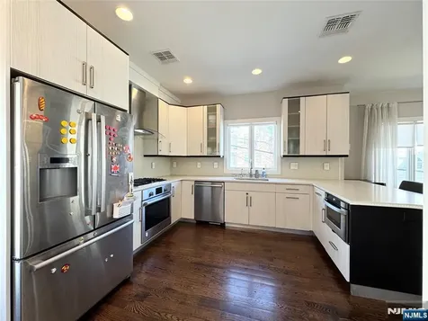 150 Cedar Street Fort Lee NJ 07024