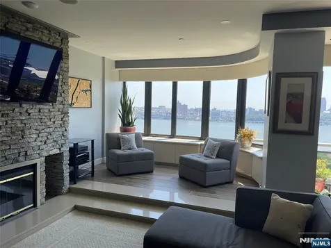 100 Carlyle Drive Cliffside Park NJ 07010