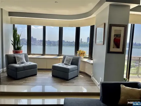 100 Carlyle Drive Cliffside Park NJ 07010