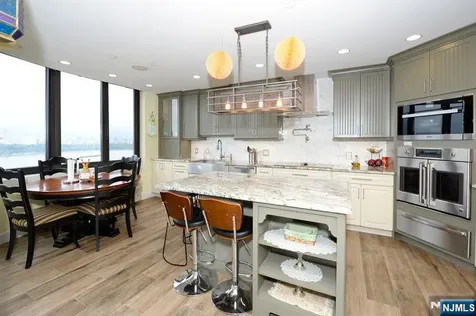 100 Carlyle Drive Cliffside Park NJ 07010
