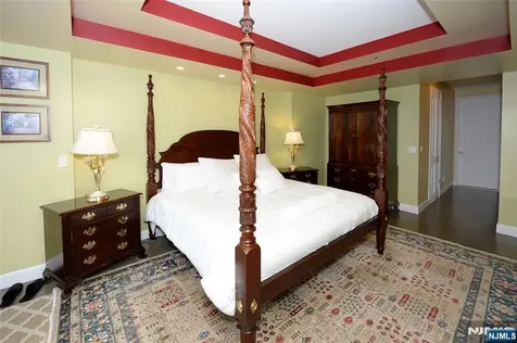 100 Carlyle Drive Cliffside Park NJ 07010