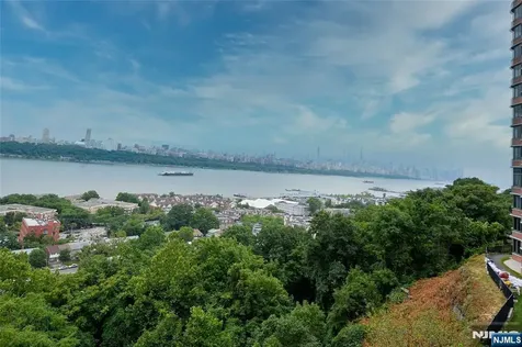 100 Carlyle Drive Cliffside Park NJ 07010