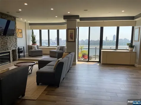 100 Carlyle Drive Cliffside Park NJ 07010