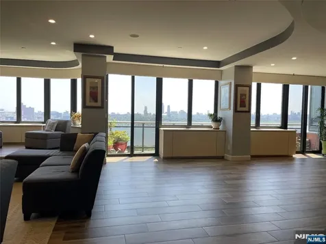 100 Carlyle Drive Cliffside Park NJ 07010
