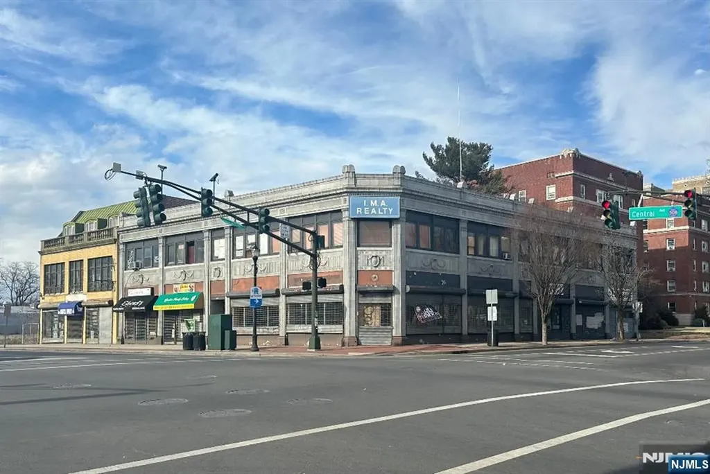 622-628 Central Avenue East Orange NJ 07018