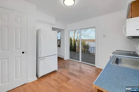 119 Lake Shore Drive West Milford NJ 07421