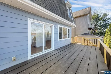 119 Lake Shore Drive West Milford NJ 07421