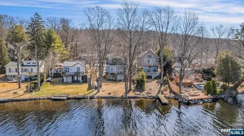 119 Lake Shore Drive West Milford NJ 07421