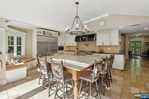 41 Snow Drive Mahwah NJ 07430