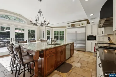 41 Snow Drive Mahwah NJ 07430