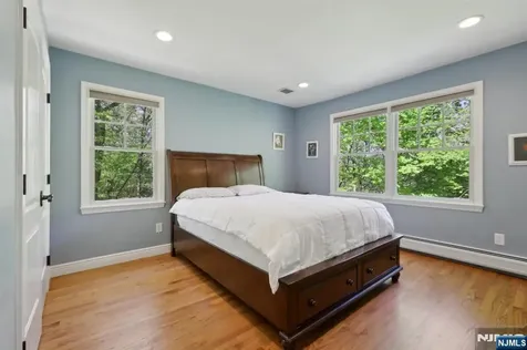 41 Snow Drive Mahwah NJ 07430