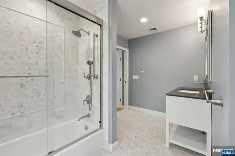 41 Snow Drive Mahwah NJ 07430