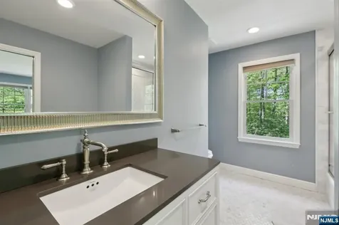 41 Snow Drive Mahwah NJ 07430