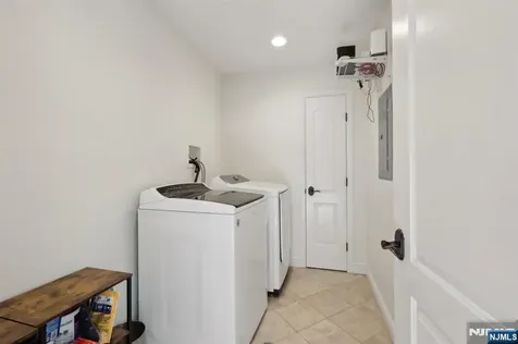 41 Snow Drive Mahwah NJ 07430