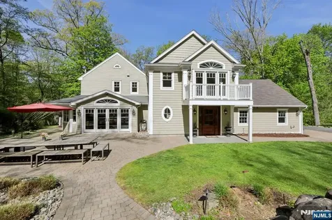 41 Snow Drive Mahwah NJ 07430