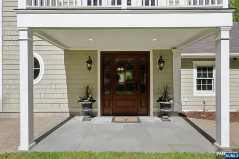 41 Snow Drive Mahwah NJ 07430