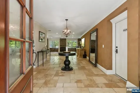 41 Snow Drive Mahwah NJ 07430
