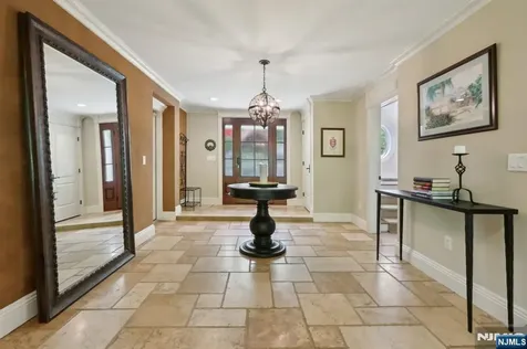 41 Snow Drive Mahwah NJ 07430