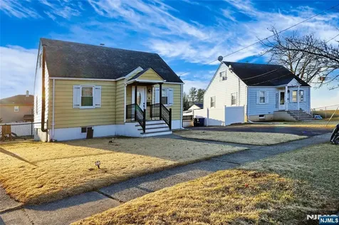 28 Long Valley Road Lodi NJ 07644