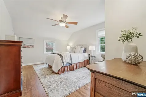 27 Highland Road Glen Rock NJ 07452