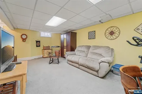 27 Highland Road Glen Rock NJ 07452