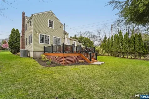 27 Highland Road Glen Rock NJ 07452