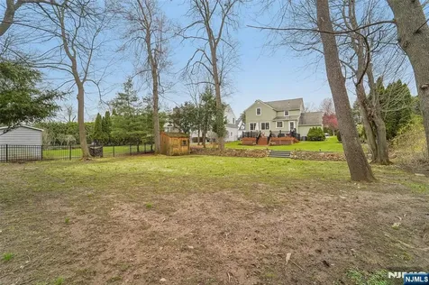 27 Highland Road Glen Rock NJ 07452