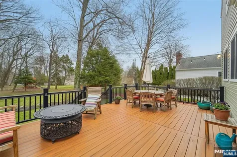 27 Highland Road Glen Rock NJ 07452