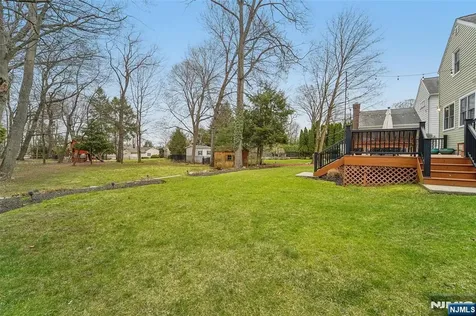 27 Highland Road Glen Rock NJ 07452
