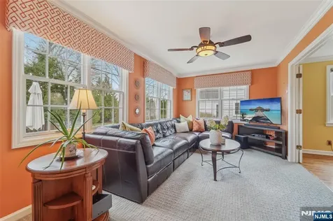27 Highland Road Glen Rock NJ 07452