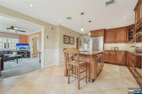 27 Highland Road Glen Rock NJ 07452