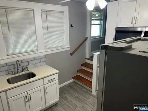 1041 Hunterdon Street Newark NJ 07112