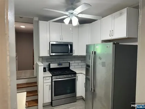 1041 Hunterdon Street Newark NJ 07112