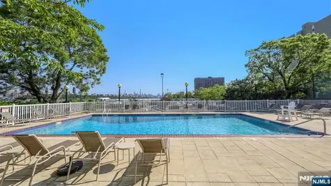 1077 River Road Edgewater NJ 07020
