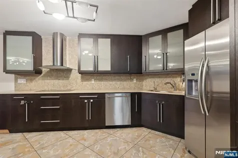 1077 River Road Edgewater NJ 07020