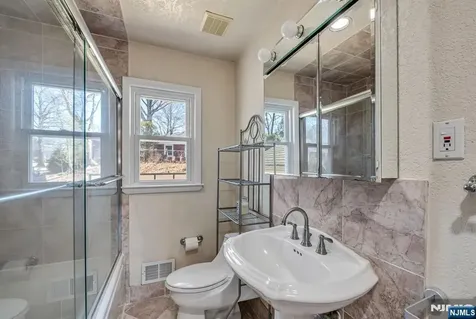 156 Jeffer Court Ridgewood NJ 07450