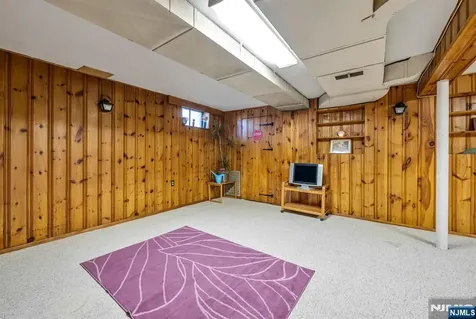 156 Jeffer Court Ridgewood NJ 07450