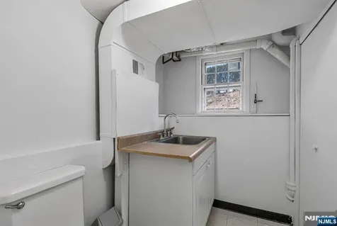 156 Jeffer Court Ridgewood NJ 07450