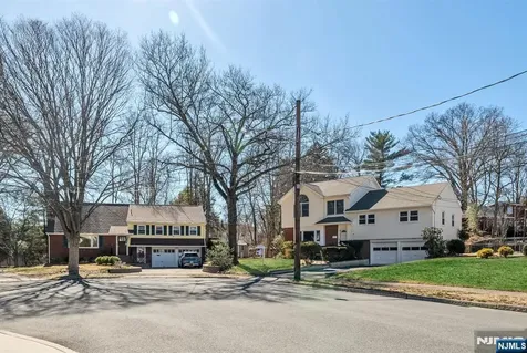 156 Jeffer Court Ridgewood NJ 07450