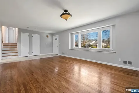 156 Jeffer Court Ridgewood NJ 07450