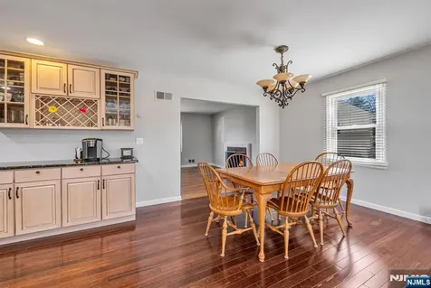 156 Jeffer Court Ridgewood NJ 07450