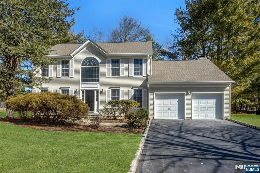 34 Knickerbocker Lane Old Tappan NJ 07675