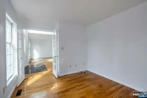 34 Knickerbocker Lane Old Tappan NJ 07675