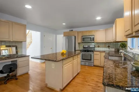 34 Knickerbocker Lane Old Tappan NJ 07675