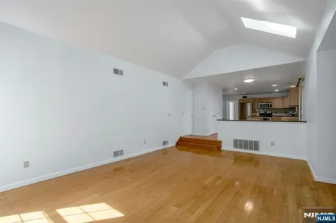 34 Knickerbocker Lane Old Tappan NJ 07675
